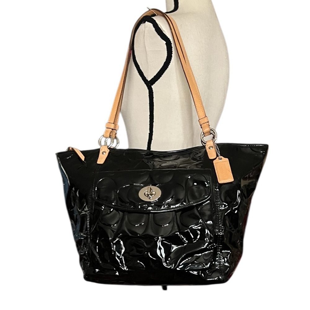***SOLD***Coach Patent Leather Signature Embossed Tote Handbag - Picture 3 of 10